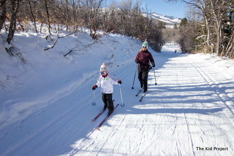 Family cross country skiing, ogden