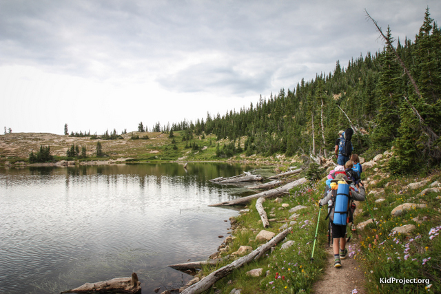 Backpacking past Clyde Lake, Uintas