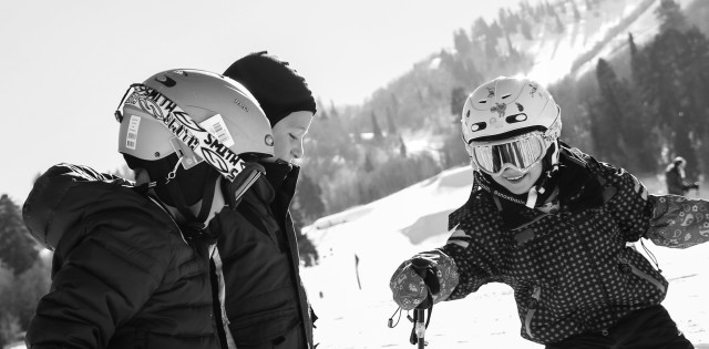 Kids skiing together at Snowbasin - full res