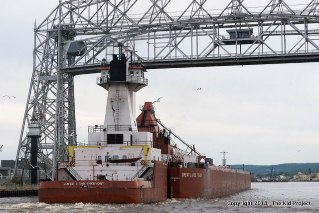 Big ships in Duluth, MN